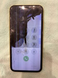 修理前のiPhone11の状態 修理前のiPhone11の状態