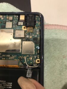 Xperia10Ⅱの修理中