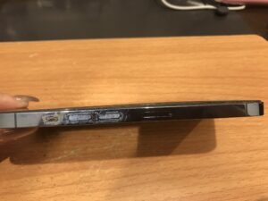 バッテリー膨張