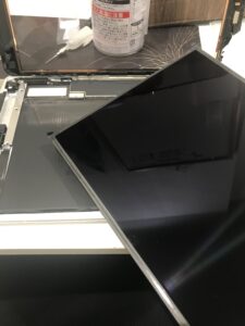 iPad9の修理中