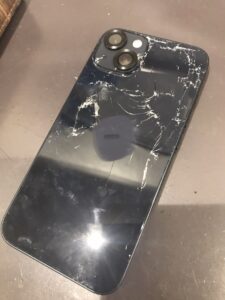 iPhone13の修理前