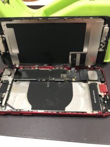 iPhoneの中を開ける