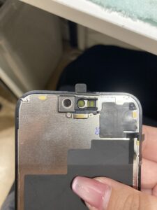 iPhone15Proの修理中