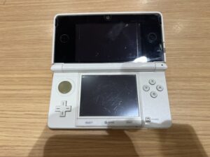 ３DS修理 枚方市 - お持ち込みいただいた起動不良の3DS修理前