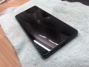 枚方でXperiaなどAndroidスマホの画面交換とガラスコーティングによる画面保護