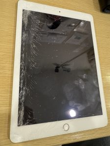 iPad５修理前