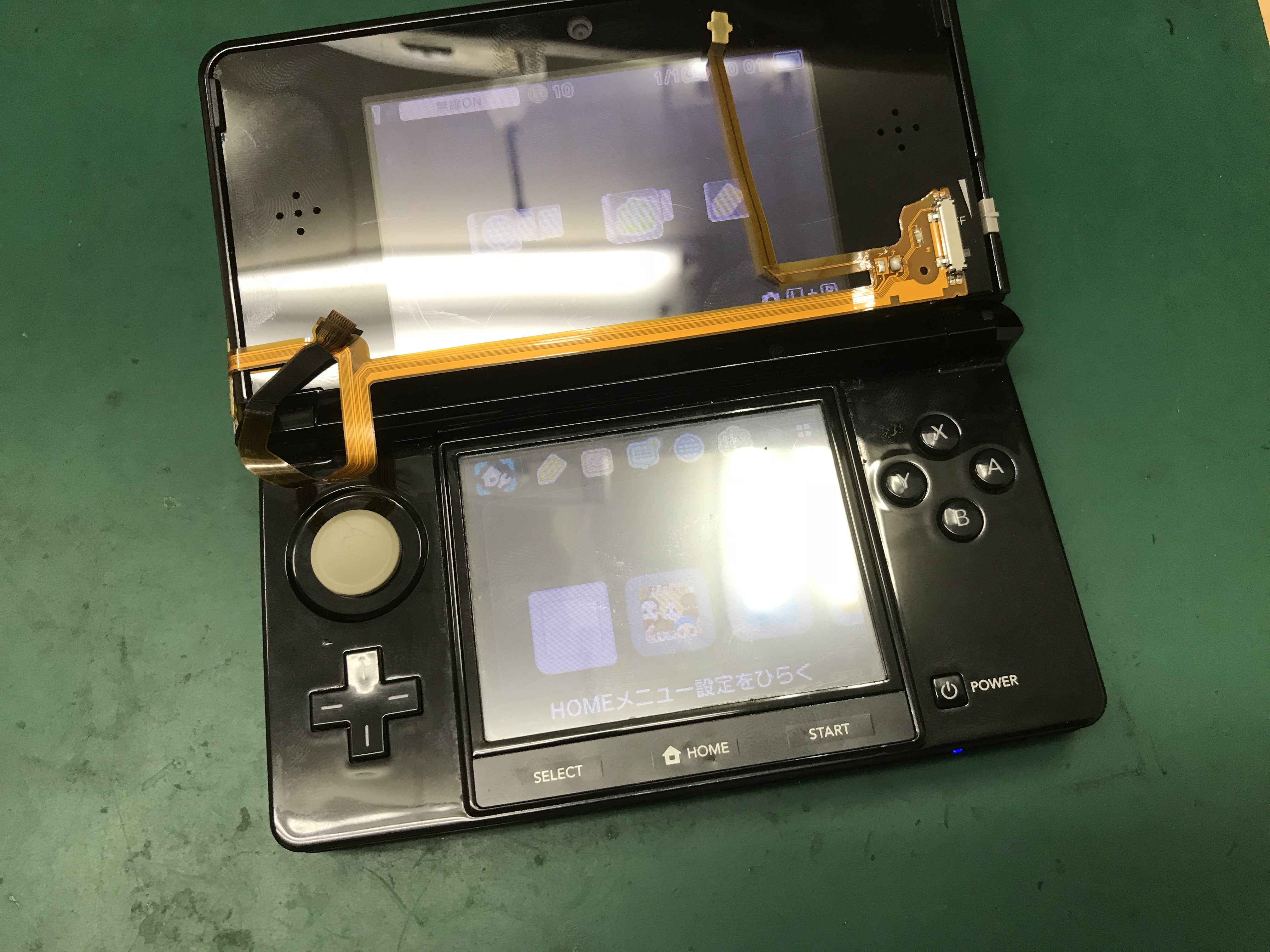 3dsを全開にするとブチっと電源が切れる その原因はコレ 1時間後にお渡しです スマホスピタル和泉府中