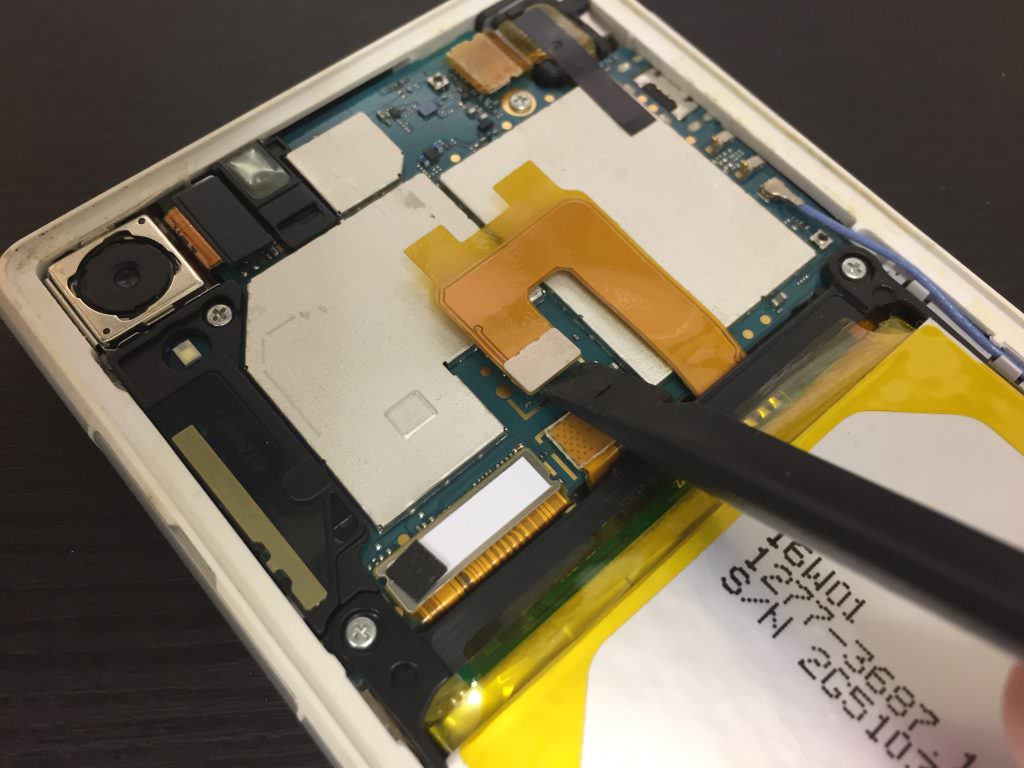 Xperia Z2 バッテリー交換修理