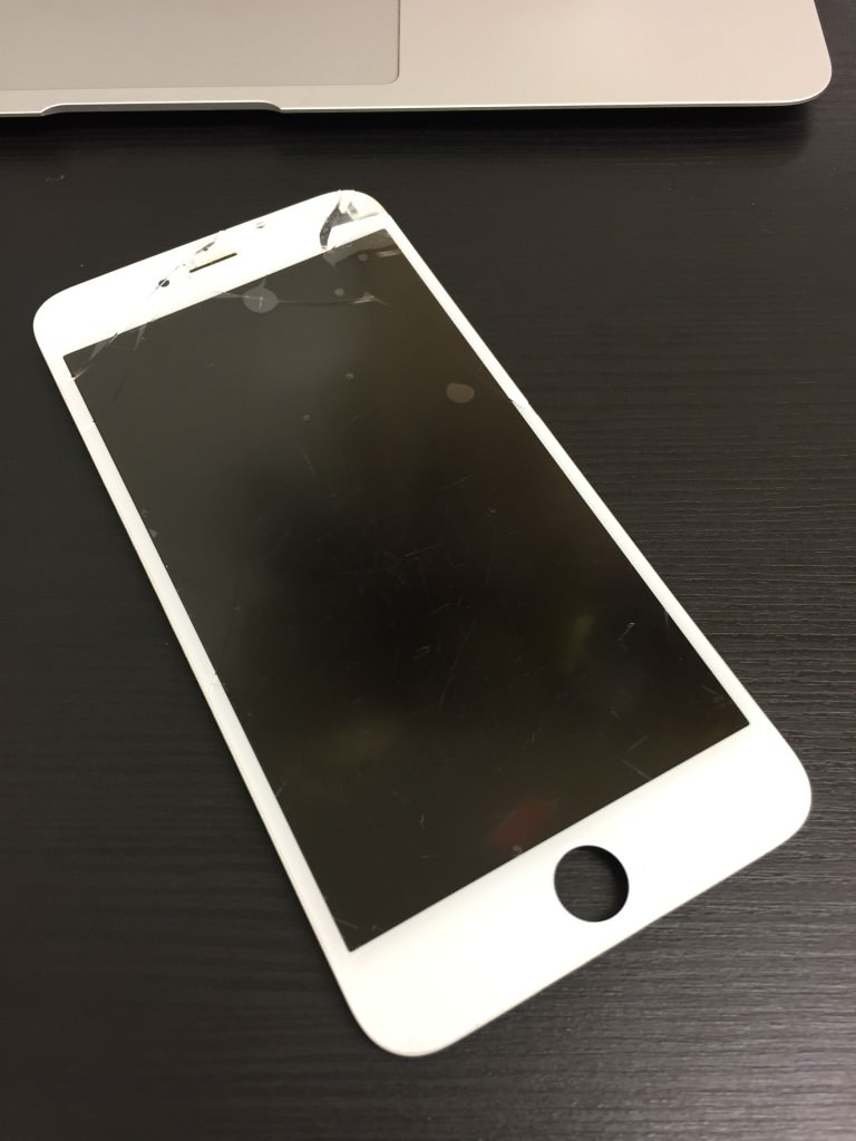 iPhone 6 Plus 液晶画面交換修理　ガラス割れ