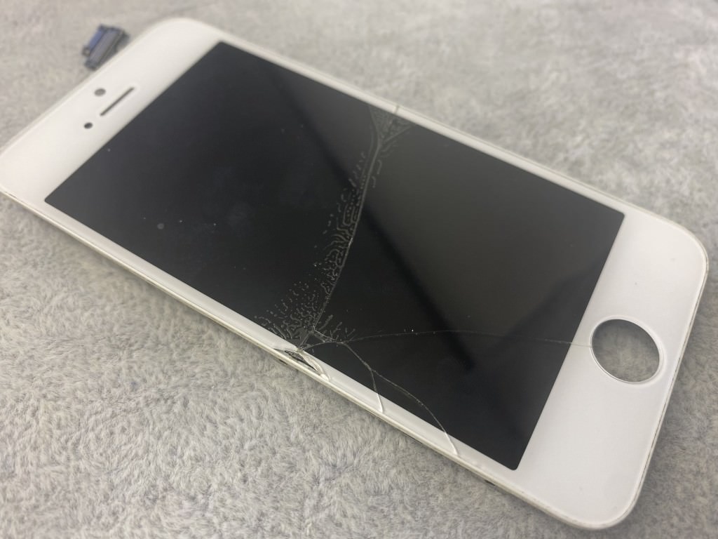 iPhone 5 液晶画面交換修理 画面割れ 表示不良 液晶漏れ