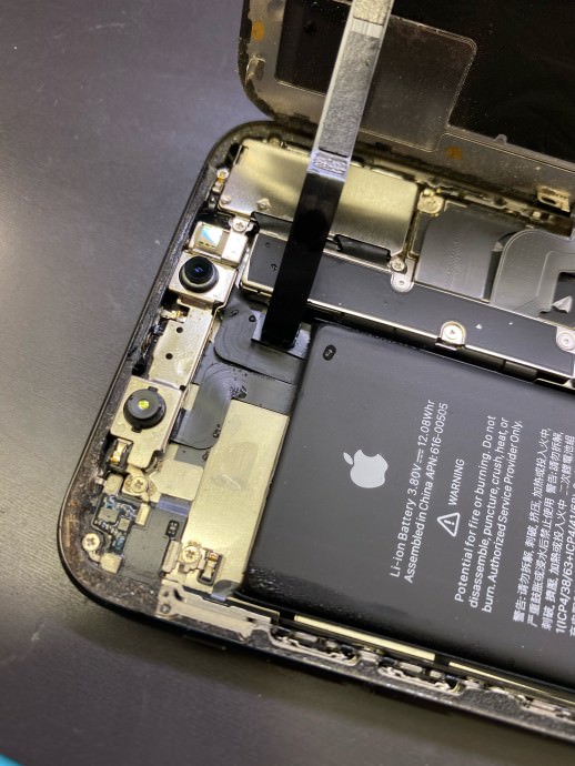 iPhone Xs Max 水没復旧修理