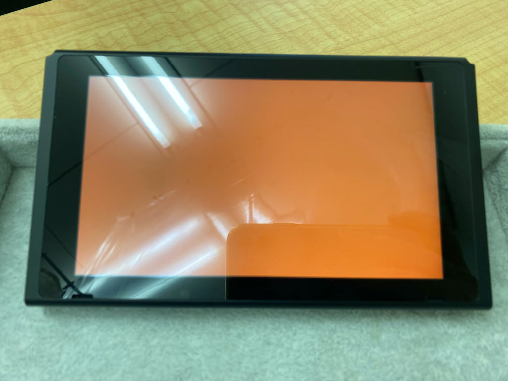 Nintendo Switch オレンジスクリーン　基板修理