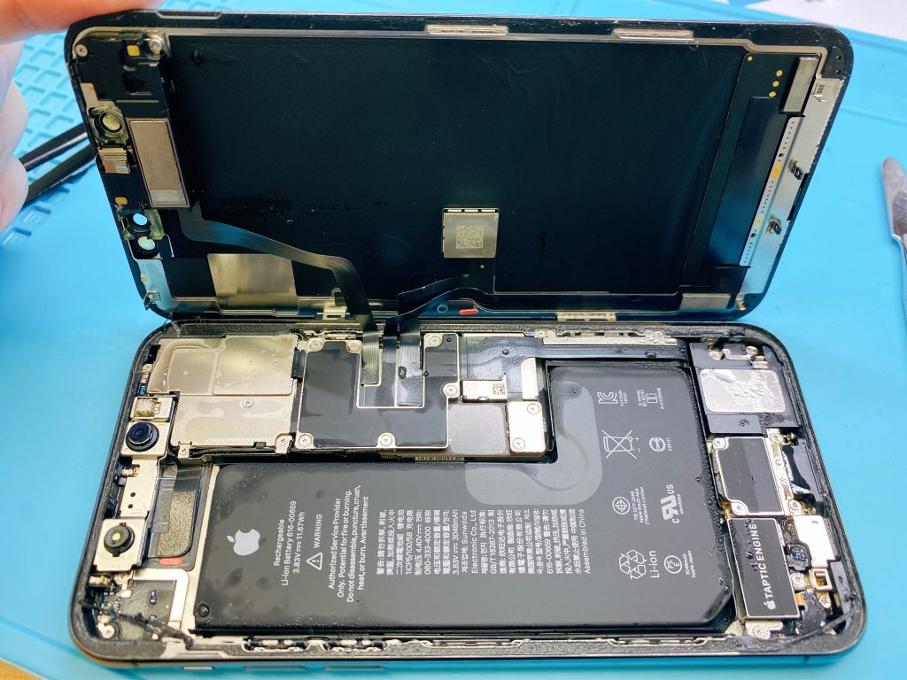 iPhone 11 Pro 水没復旧修理