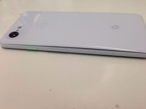 修理前のgoogle pixel 3(グーグル ピクセル 3)