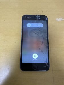 ガラスが割れてタッチ操作が