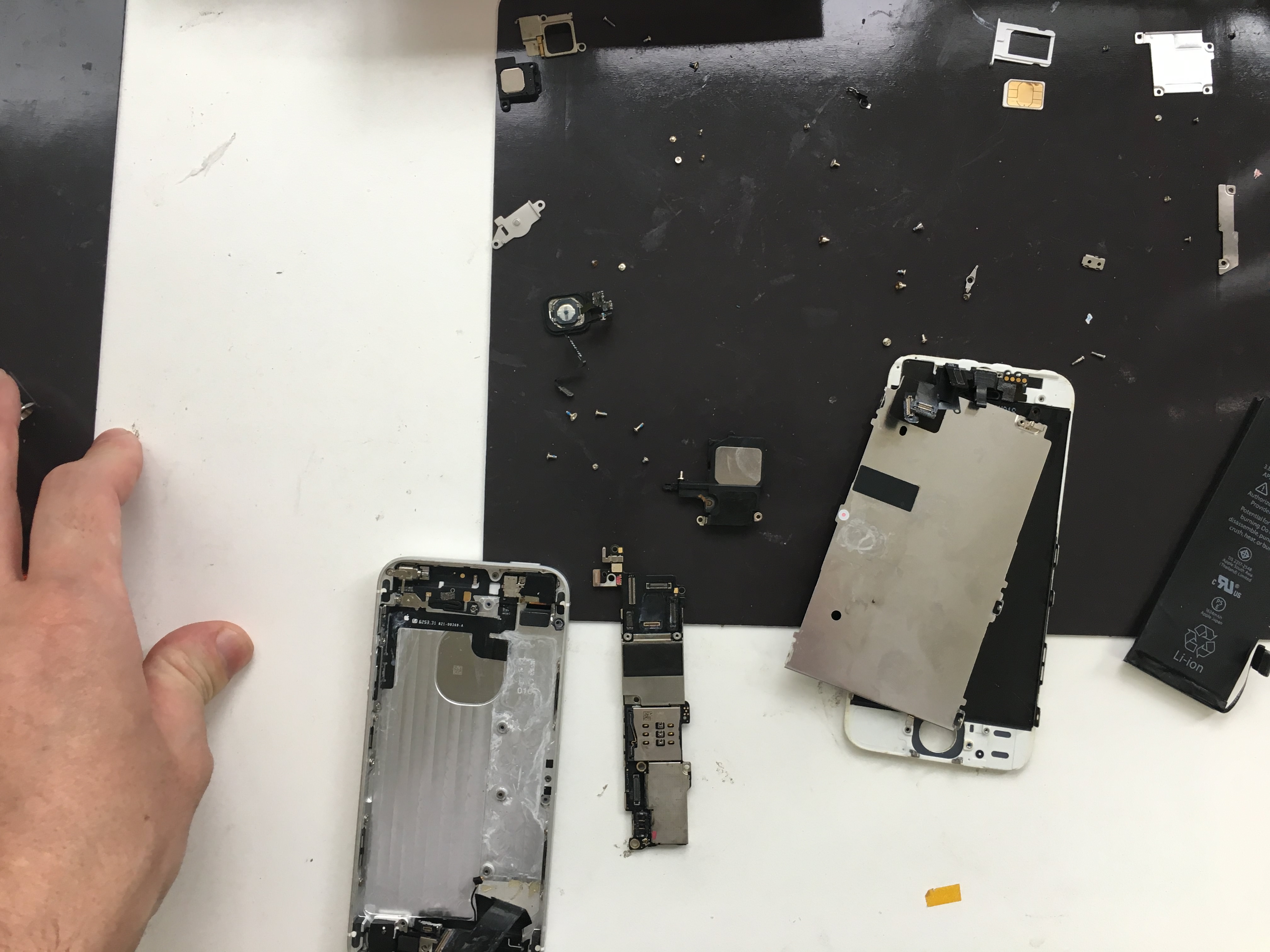 水没させて数日間置いていたiphonese 電源はつくのか 米子 鳥取のiphone修理店 スマホスピタル米子