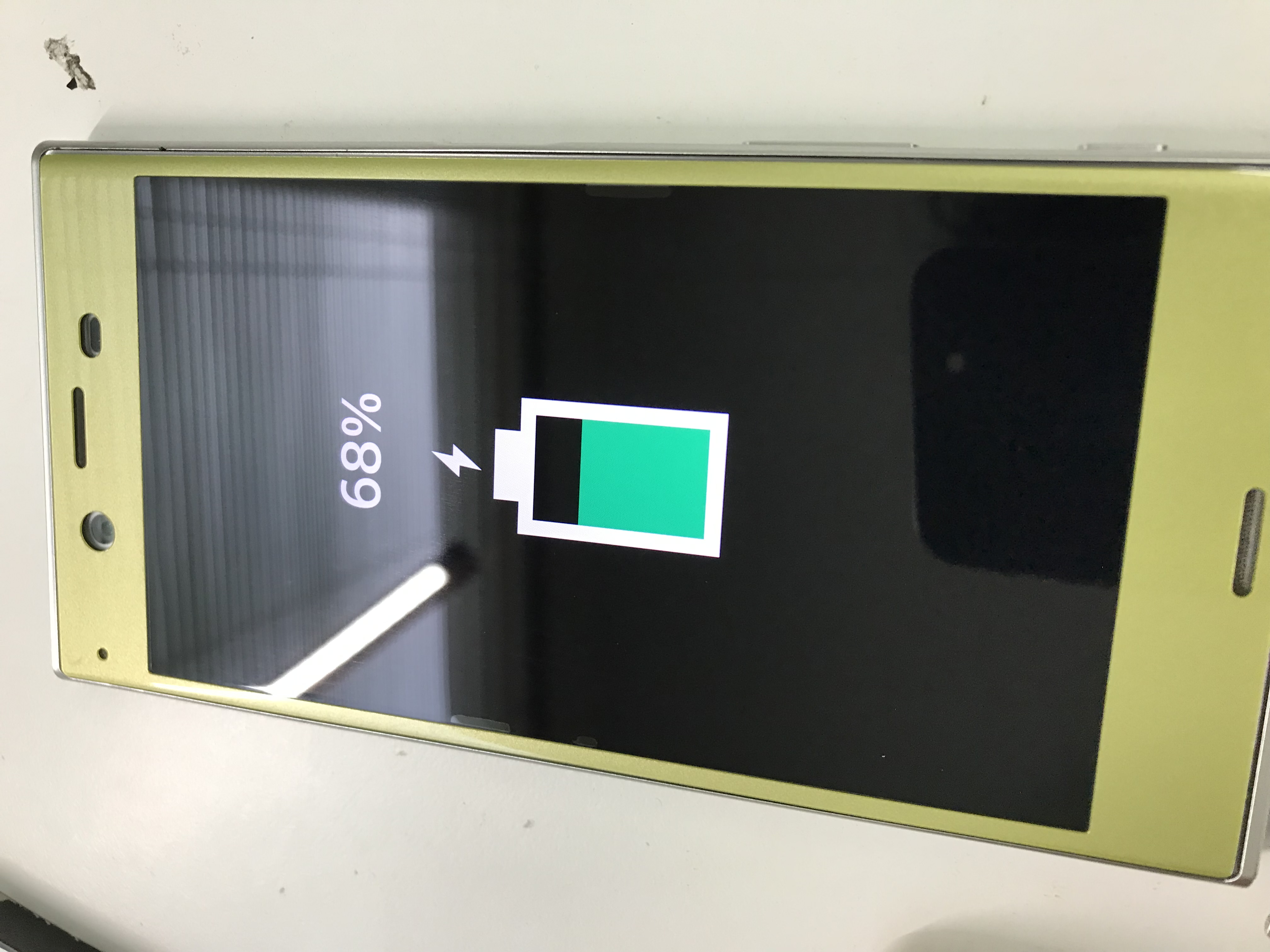 簡単にはバッテリー交換ができないxperiaxz So 01j スマホスピタルなら交換可能 米子 Xperia修理 スマホスピタル米子