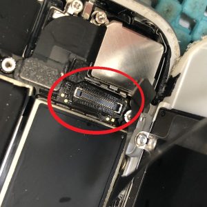 起動しないiPhone7 iPhone修理 スマホスピタル博多駅前店 福岡 博多 住吉 精密機器 カメラ 近接センサー コネクタ