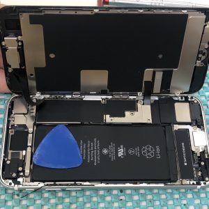 iPhoneSE2 画面交換修理 スマホスピタル博多駅前店 博多 iPhone修理