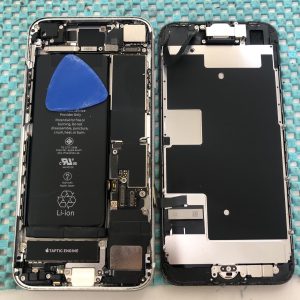 iPhoneSE2 画面交換修理 スマホスピタル博多駅前店 博多 iPhone修理