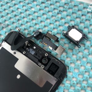 iPhoneSE2 画面交換修理 スマホスピタル博多駅前店 博多 iPhone修理