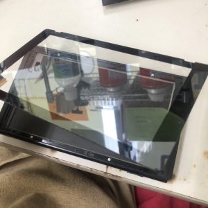 Switch 液晶交換修理 スマホスピタル博多駅前店 博多 iPhone修理 Switch修理 ゲーム機修理