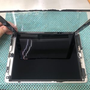 iPad6 ガラス交換修理 スマホスピタル博多駅前店 博多 iPad修理 iPhone修理