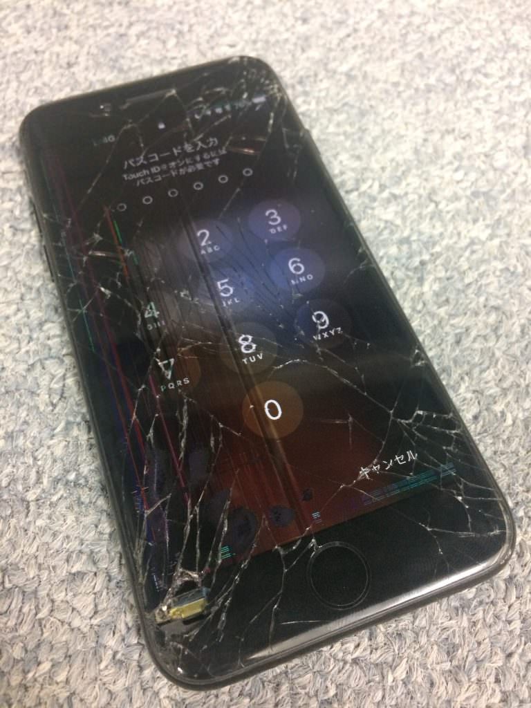 iPhone7画面交換修理_before_スマホスピタル熊本店