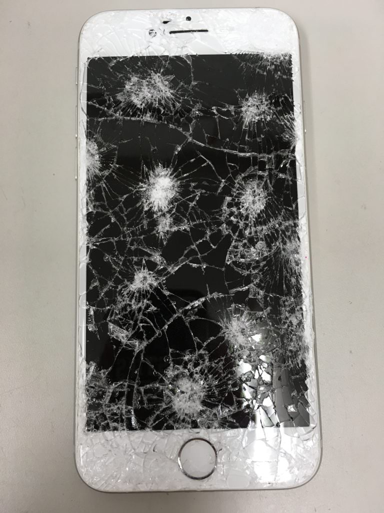 iPhone8　画面交換修理　即日対応　スマホスピタル熊本店