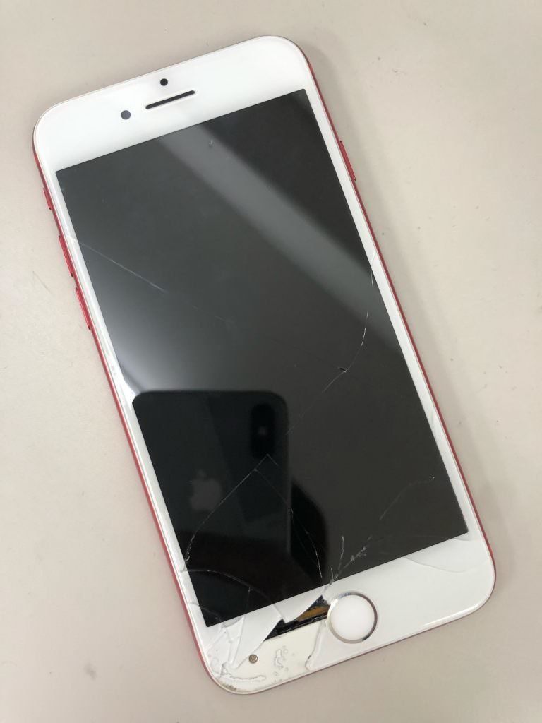iPhone7(A1799) 画面交換(重度) 修理前