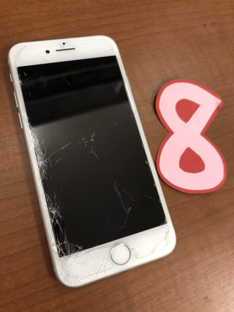 iPhone8(A1906) 画面割れ 画面交換 修理前 iPhone・スマホ修理のスマホスピタル熊本店