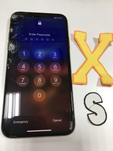iPhone XS / 画面交換修理前