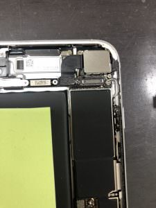 iPhone7/カメラレンズ交換修理① スマホスピタル熊本下通店