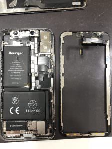 iPhoneX/画面交換修理中 スマホスピタル熊本下通店