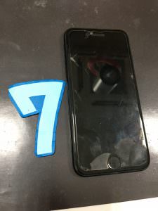 iPhone7 / 修理前