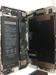 バッテリー交換修理中画像