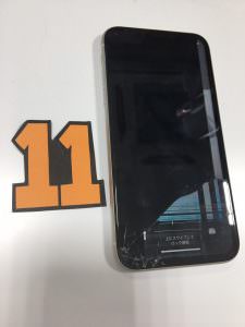 iPhone11 画面交換修理前