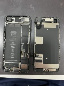 iPhoneSE第2世代/画面割れパネル取り出し