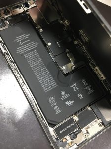 iPhone11ProMax 画面割れ 画面交換 ガラス割れ 電源付かない