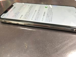 iPhoneX バッテリー膨張　バッテリー交換