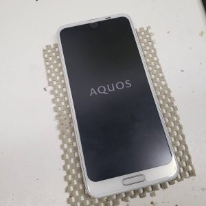 AQUOS R2 バッテリー交換 電池