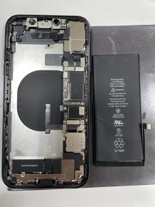 iPhone11 バッテリー交換 電池