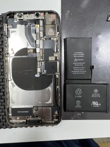 iPhoneX　バッテリーの取り外し