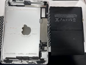 iPad修理 バッテリー交換修理 劣化 膨張 iPad5 スマホスピタル熊本下通店