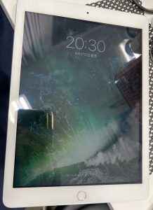 iPad修理 バッテリー交換修理 劣化 膨張 iPad5 スマホスピタル熊本下通店