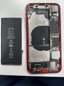 iPhoneXR　バッテリー交換４