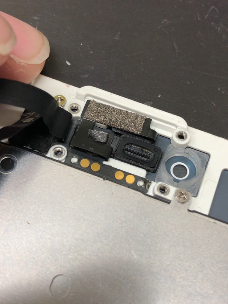 iPhone7 中身 スマホスピタル鹿児島店