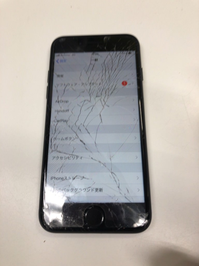 画面割れ iPhone7 before スマホスピタル鹿児島店
