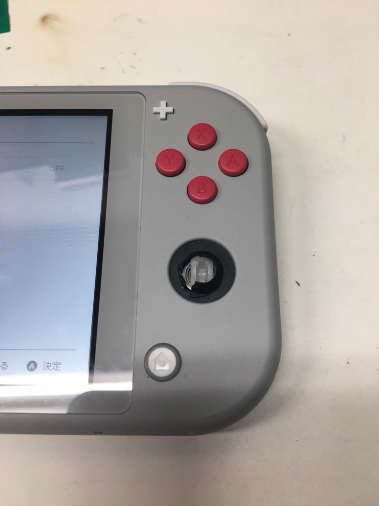 アナログスティック交換　Switch　スマホスピタル鹿児島　before