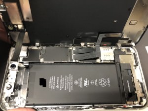 iPhone XR 水没復旧修理　スマホスピタル鹿児島店　